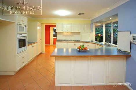 Property photo of 72 Windsor Place Carindale QLD 4152