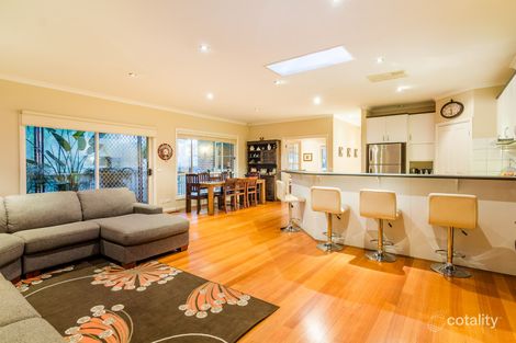 Property photo of 17 Towerhill Boulevard Lynbrook VIC 3975