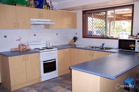 776 Cavendish Rd, Holland Park, QLD 4121