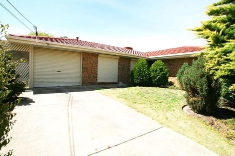 31 Ernest Cres, Happy Valley, SA 5159