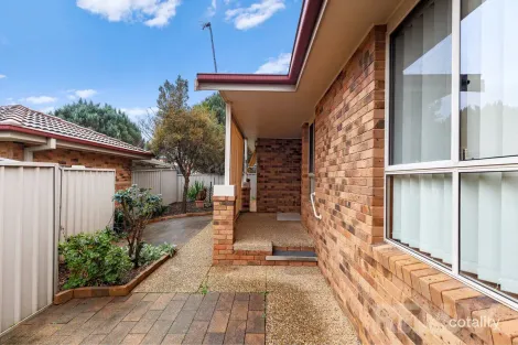 Property photo of 3/12 Bourkelands Drive Bourkelands NSW 2650