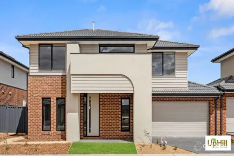 2 Journey Way, Clyde North, VIC 3978