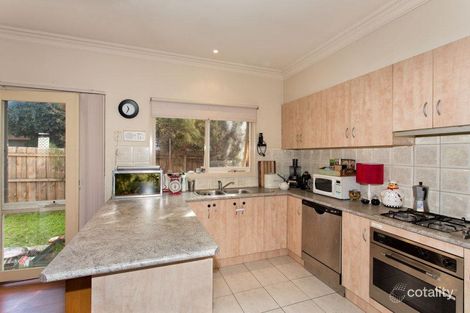 Property photo of 2/3 Lake Grove Coburg North VIC 3058