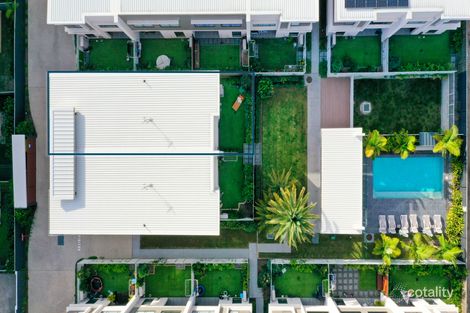 Property photo of 23/33 Sickle Avenue Hope Island QLD 4212