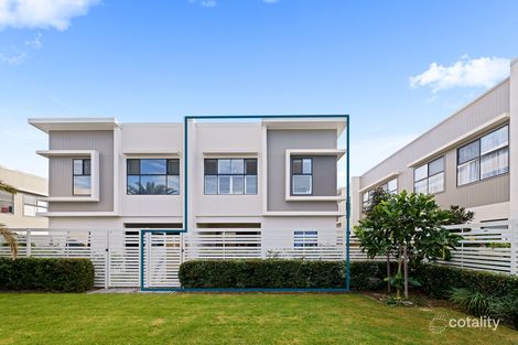 Property photo of 23/33 Sickle Avenue Hope Island QLD 4212