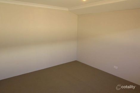 Property photo of 77 Boomerang Loop Banksia Grove WA 6031