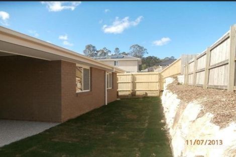 Property photo of 56 McLachlan Circuit Willow Vale QLD 4209