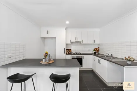Property photo of 28 Ketterer Street Moncrieff ACT 2914