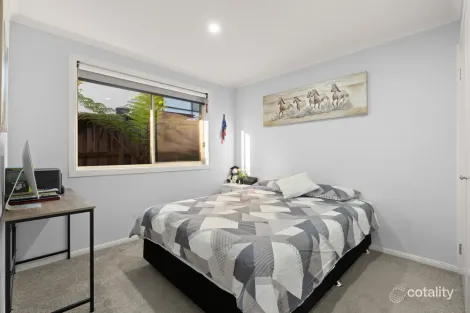 Property photo of 7 Montbrae Circuit Narre Warren North VIC 3804