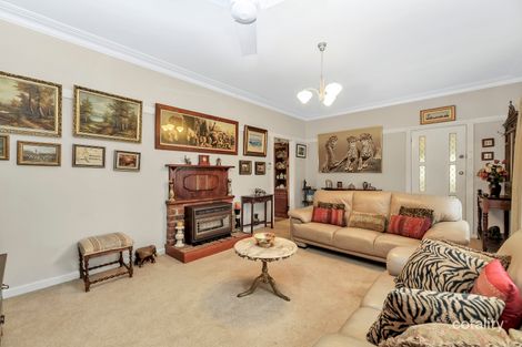 Property photo of 1/12 Donald Road Queanbeyan NSW 2620