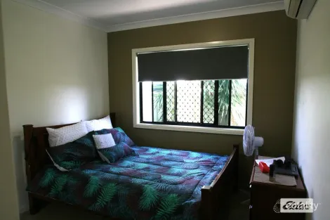 Property photo of 11 Saville Street Emerald QLD 4720
