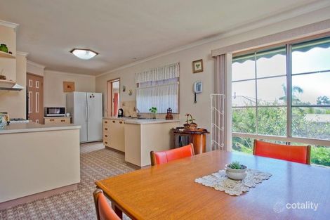 Property photo of 31 Ridgeway Crescent Kennington VIC 3550