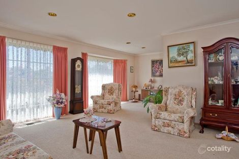 Property photo of 31 Ridgeway Crescent Kennington VIC 3550