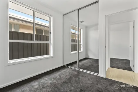 Property photo of 2/6 O'Connell Street Salisbury Downs SA 5108