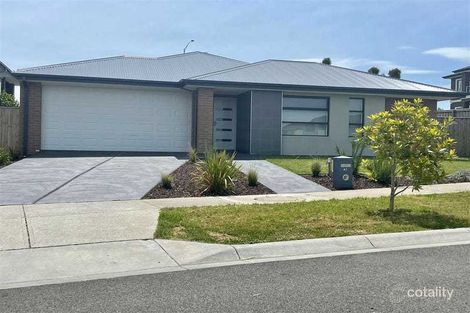 Property photo of 47 Ellaroo Circuit Clyde North VIC 3978