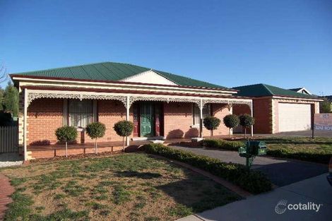 11 Ellesmere Tce, Strathdale, VIC 3550