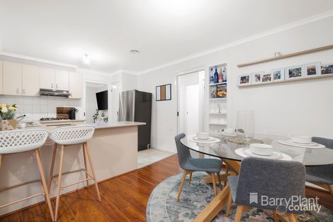 Property photo of 11 Butler Place Mill Park VIC 3082