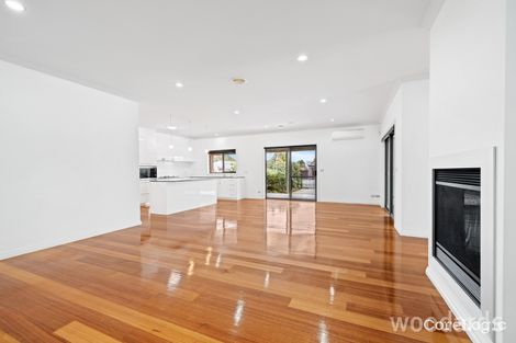 Property photo of 13-15 Francis Crescent Gisborne VIC 3437