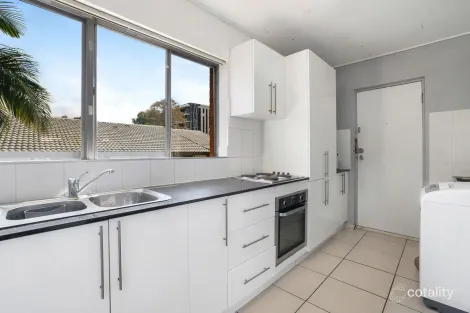 Property photo of 6/36 Markwell Avenue Surfers Paradise QLD 4217