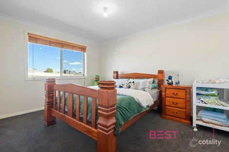 Property photo of 73 Graham Drive Kelso NSW 2795