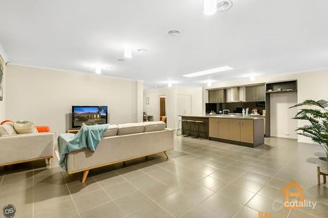 Property photo of 16 Toorongo Circuit Truganina VIC 3029