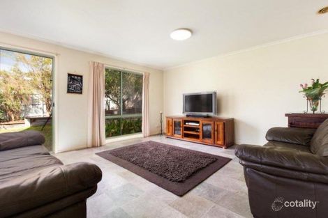Property photo of 30 Longacres Road Yallambie VIC 3085