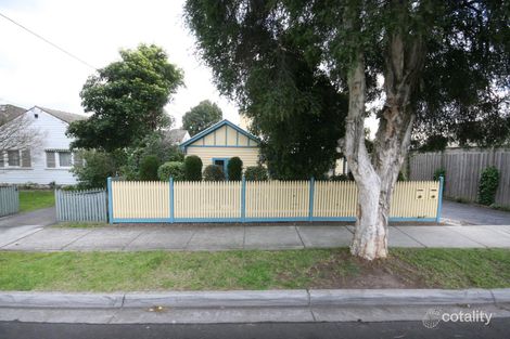 1/2 James St, Ringwood, VIC 3134