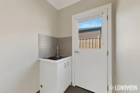 Property photo of 4 Atherton Street Beveridge VIC 3753
