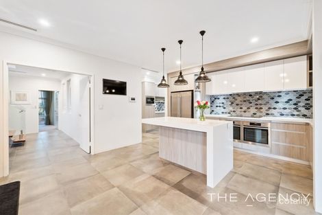 Property photo of 21 Aniseed Road Treeby WA 6164