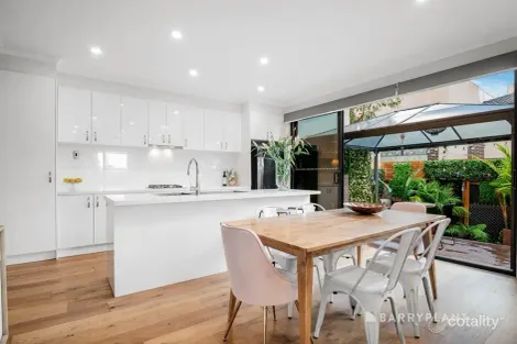 Property photo of 1/86 Tyler Street Reservoir VIC 3073