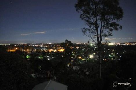 Property photo of 3 Valerie Close Edens Landing QLD 4207