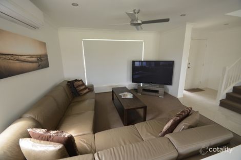 Property photo of 24 Respall Way Arundel QLD 4214