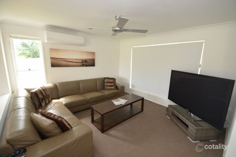 Property photo of 24 Respall Way Arundel QLD 4214