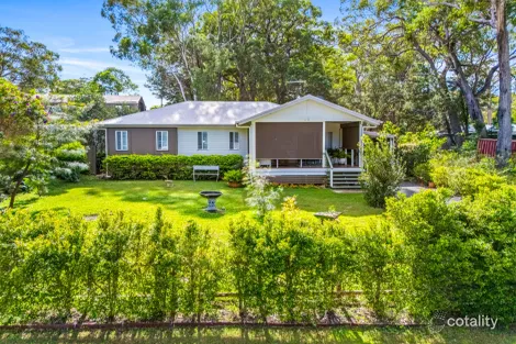 5 Saturn St, Russell Island, QLD 4184