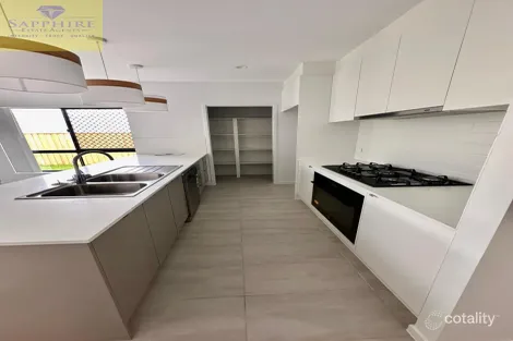 Property photo of 10 Beachmere Street Ripley QLD 4306