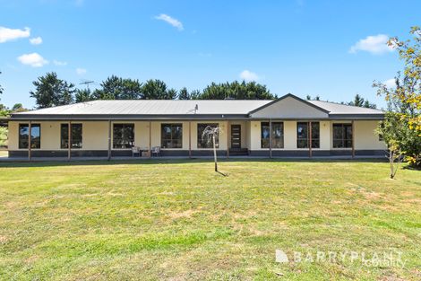 77 Follett Dr, Nyora, VIC 3987