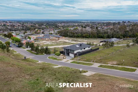 40 Breyleigh Dr, Pakenham, VIC 3810