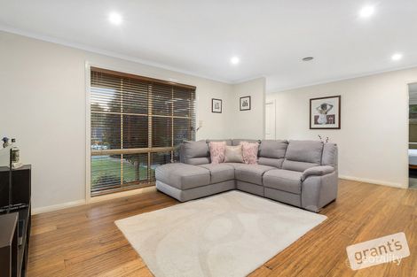 Property photo of 29 Lisburn Way Berwick VIC 3806