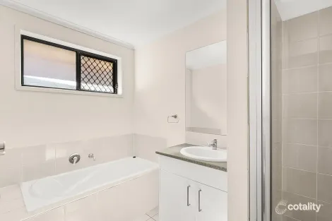 Property photo of 4 Sinclair Parade Jordan Springs NSW 2747