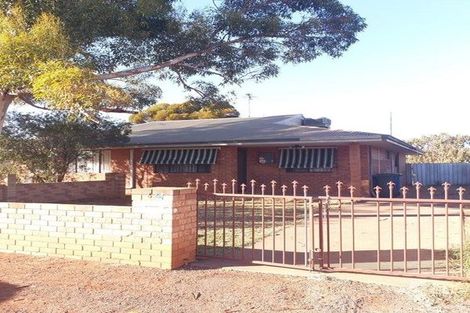 2/62 Millen St, Boulder, WA 6432