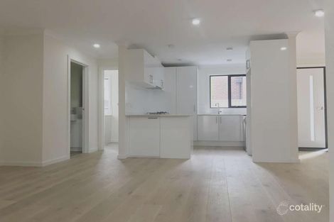 Property photo of 11/17 Forster Road Mount Waverley VIC 3149
