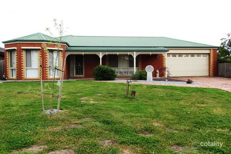 2 Luisa Ct, Brookfield, VIC 3338