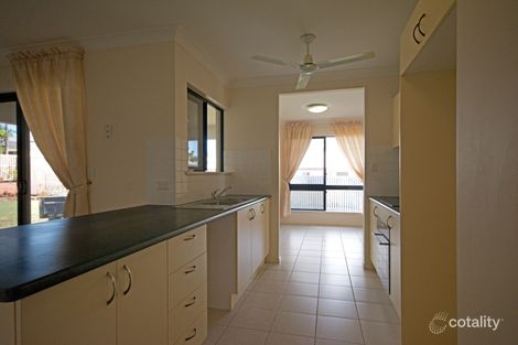 Property photo of 13 Ugarte Street Bushland Beach QLD 4818