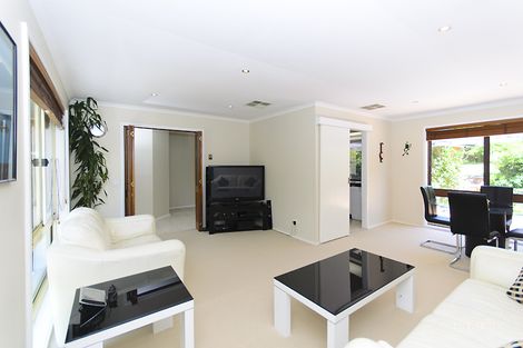 Property photo of 33 Shakespeare Crescent Fraser ACT 2615