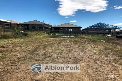 Property photo of 19 Farmgate Crescent Calderwood NSW 2527