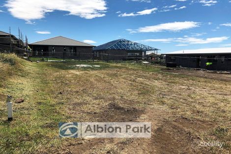 Property photo of 19 Farmgate Crescent Calderwood NSW 2527