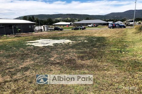 Property photo of 19 Farmgate Crescent Calderwood NSW 2527