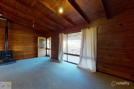 Property photo of 32 Kearneys Drive Orange NSW 2800