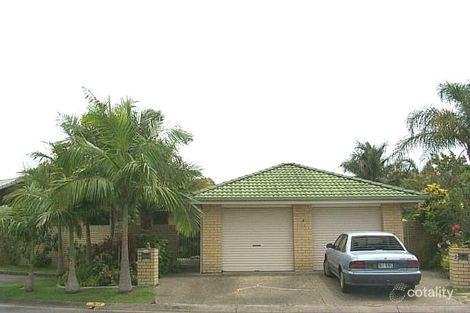 4 Flora Cl, Burleigh Waters, QLD 4220