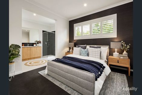 Property photo of 32 Whiteleaf Drive Mickleham VIC 3064